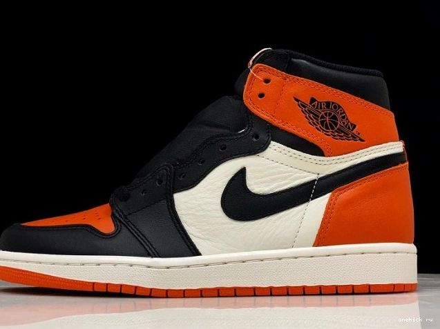 Chep Onekick OW Jordan 1 AJ1 x Off-Louis Air AQ0818-158 0715